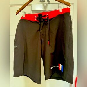 DIXXON men’s size 34 board shirts in brand new condition, worn once or twice.